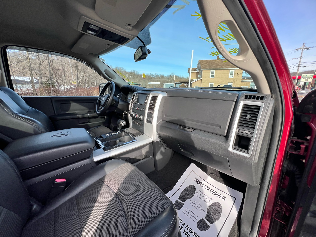 RAM 1500 4WD Reg Cab 120.5" Sport 2012