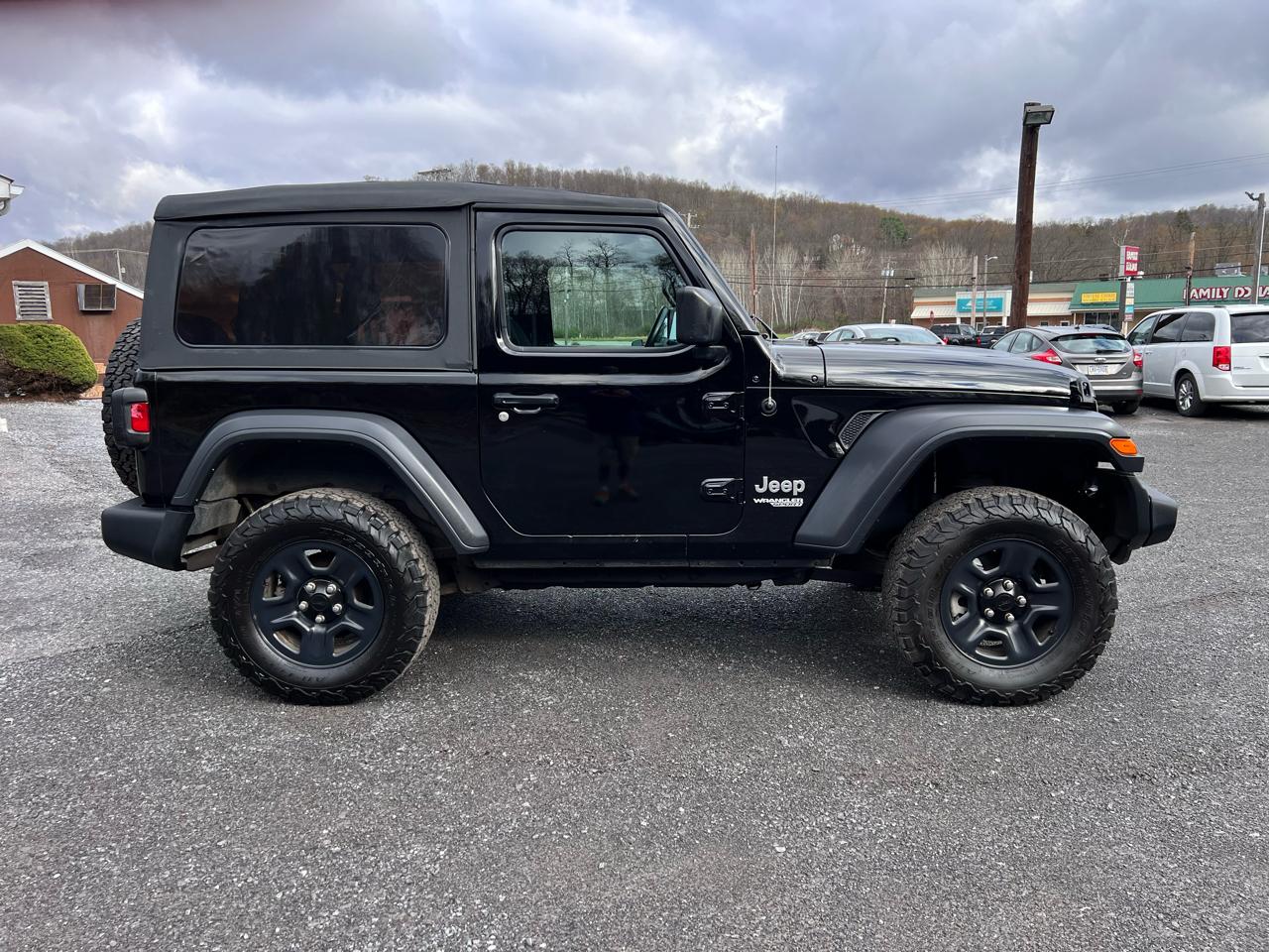Jeep Wrangler Sport 4x4 2018