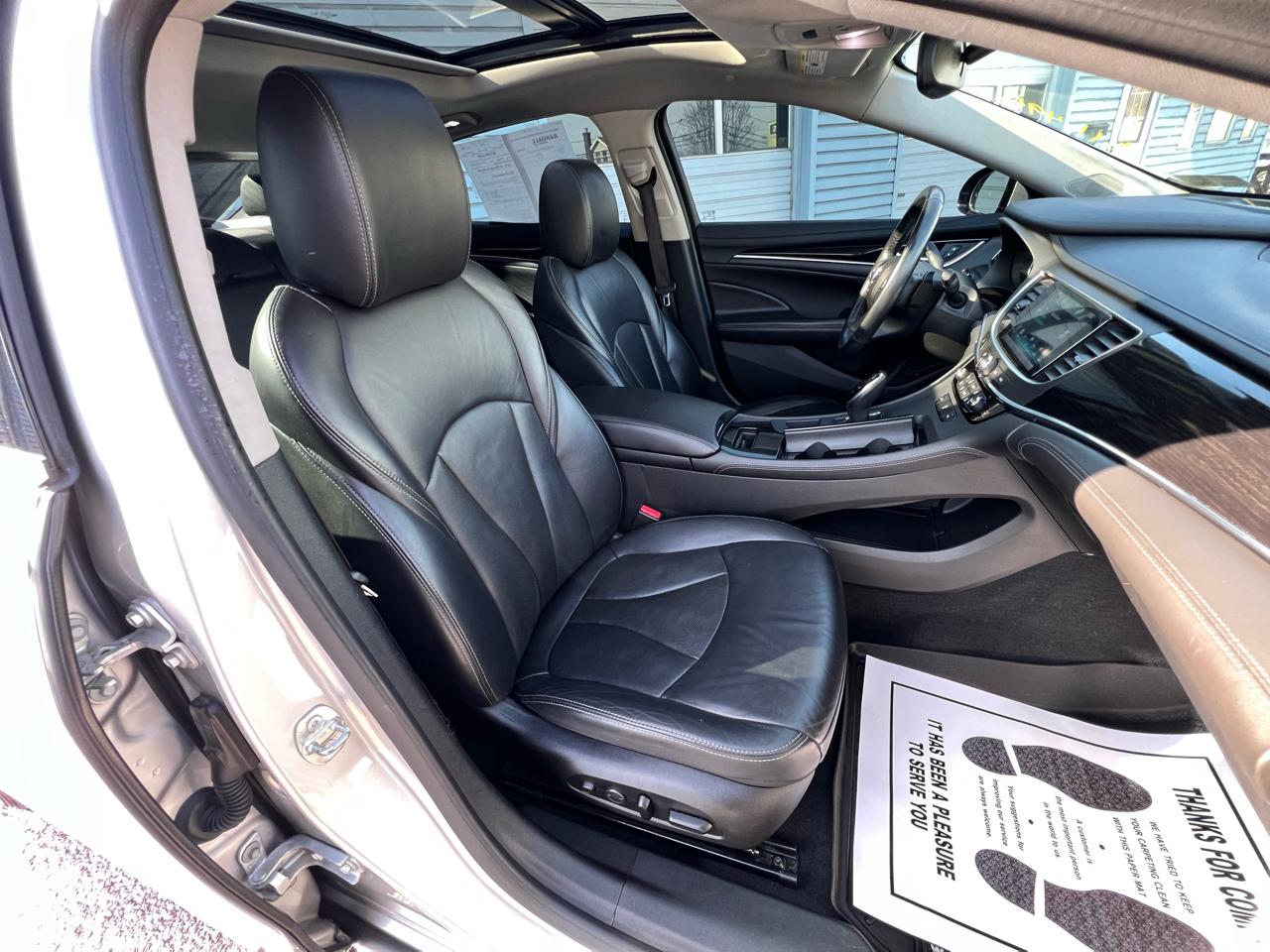 Buick LaCrosse 4dr Sdn Premium AWD 2017