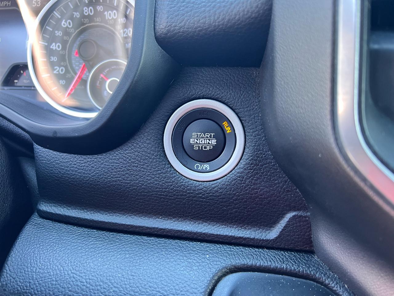 RAM 1500 Big Horn/Lone Star 4x4 Crew Cab 5'7" Box 2019