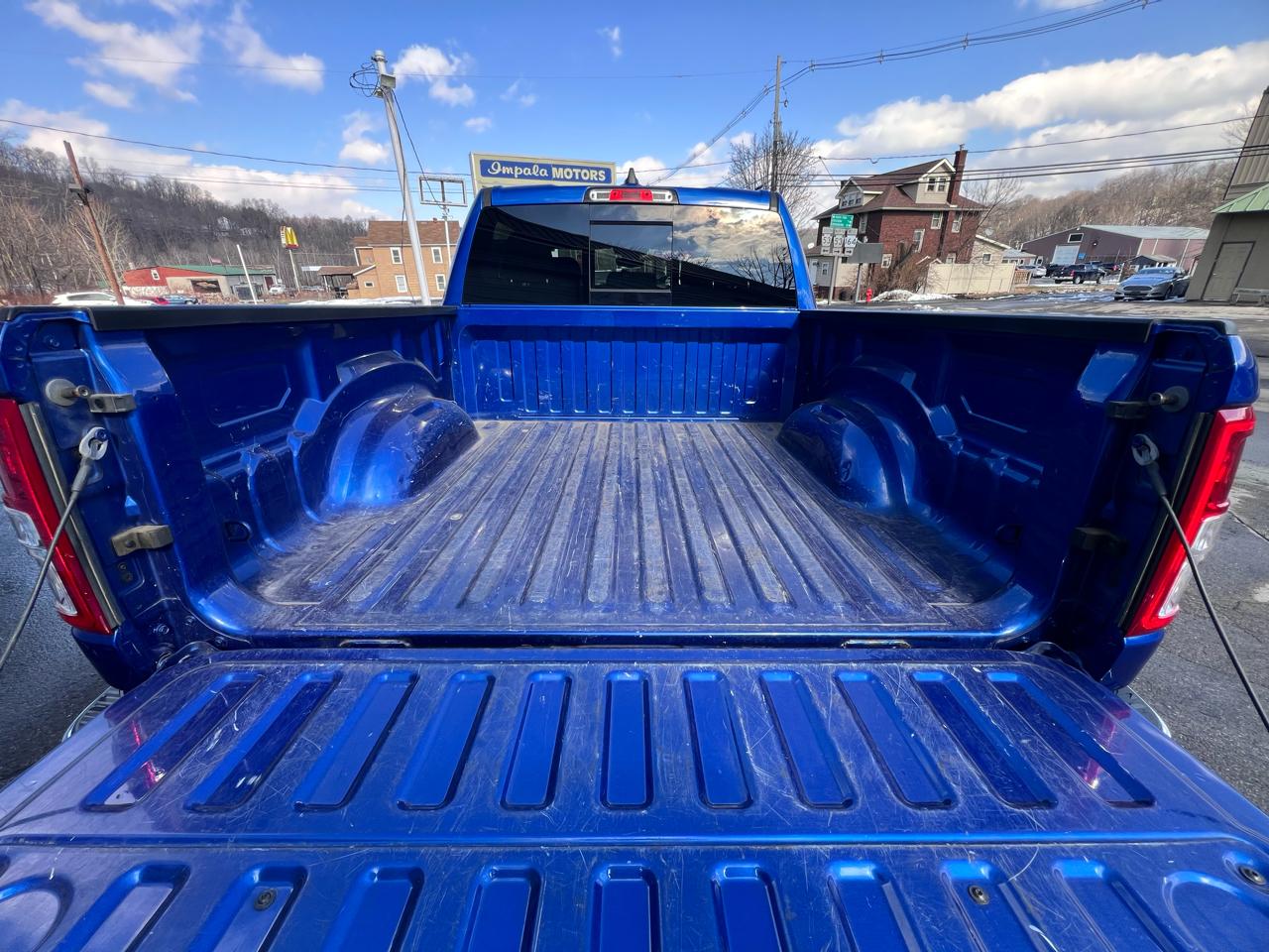 RAM 1500 Big Horn/Lone Star 4x4 Crew Cab 5'7" Box 2019