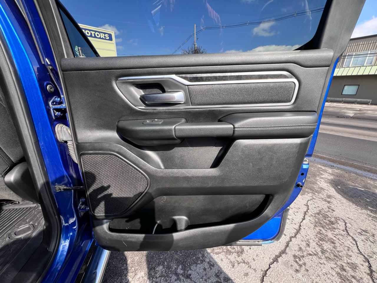 RAM 1500 Big Horn/Lone Star 4x4 Crew Cab 5'7" Box 2019