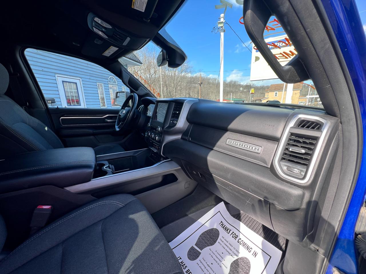 RAM 1500 Big Horn/Lone Star 4x4 Crew Cab 5'7" Box 2019