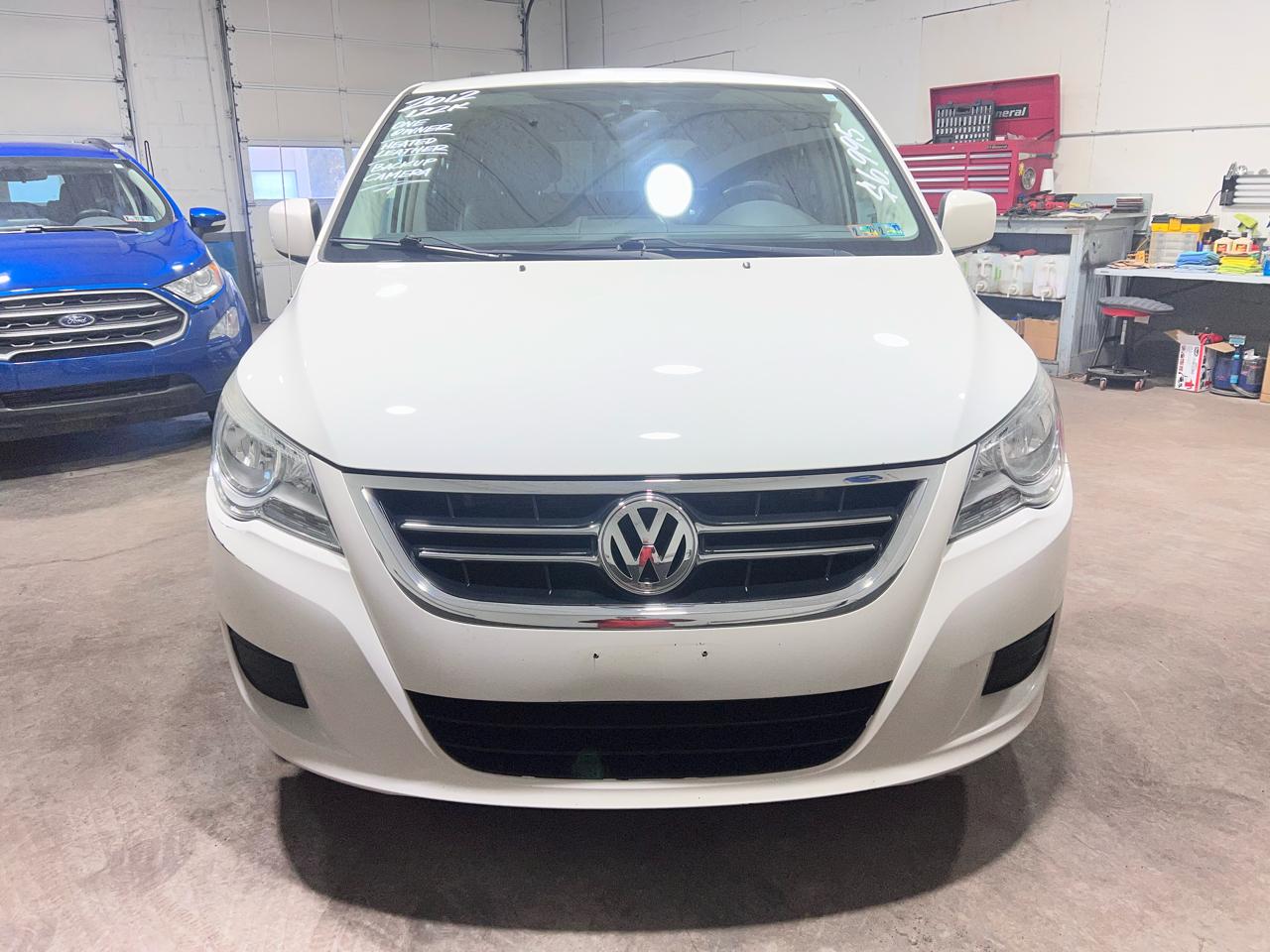 Volkswagen Routan 4dr Wgn SE 2012