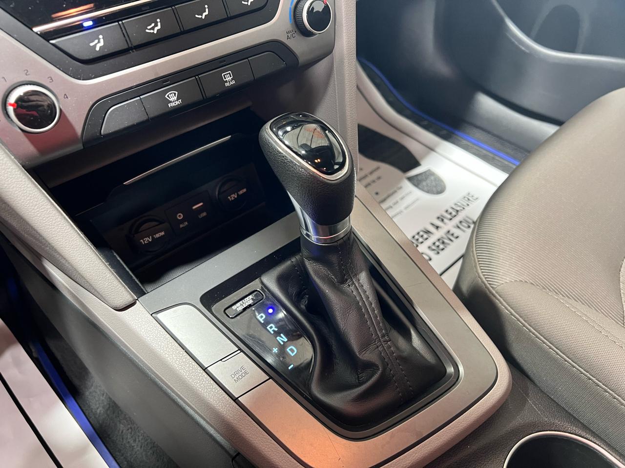 Hyundai Elantra SE 2.0L Auto (Alabama) 2017