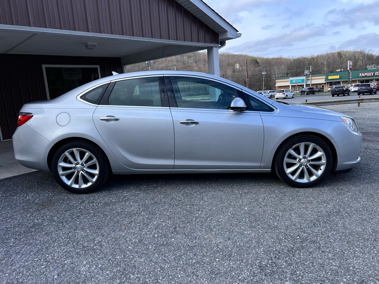 Buick Verano 4dr Sdn Convenience Group 2012