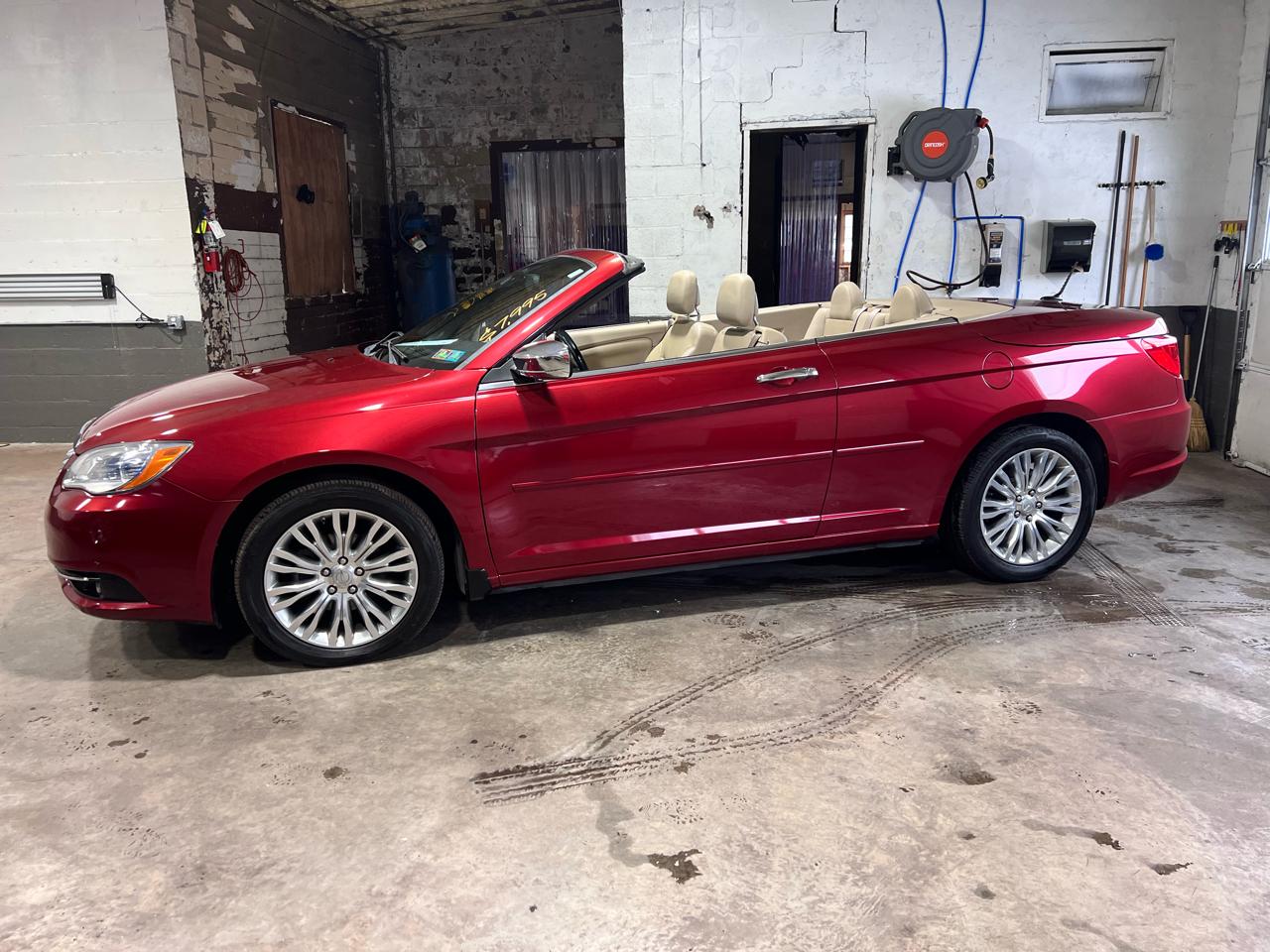 Chrysler 200 2dr Conv Limited 2012