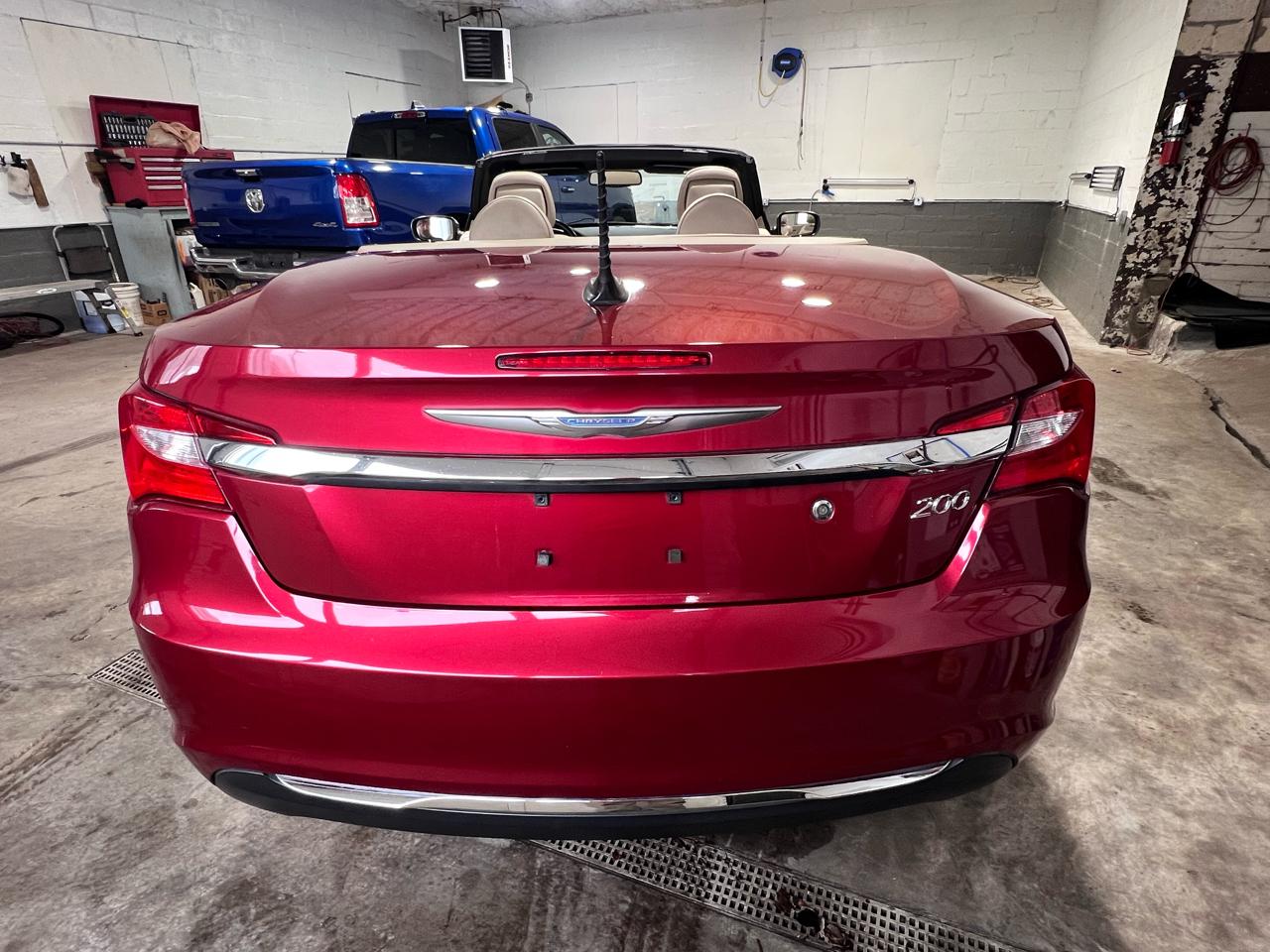 Chrysler 200 2dr Conv Limited 2012