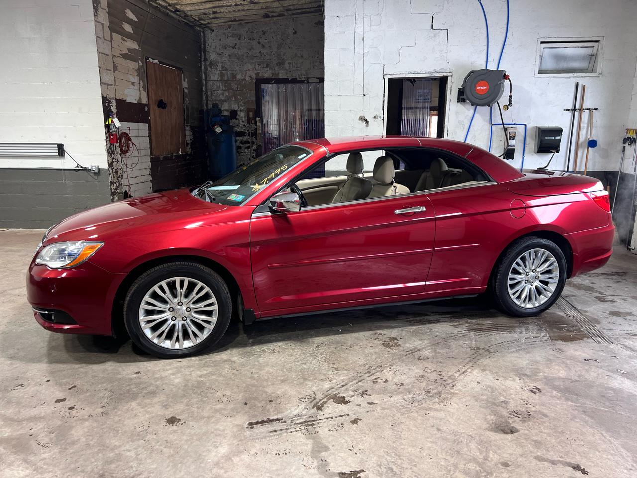 Chrysler 200 2dr Conv Limited 2012