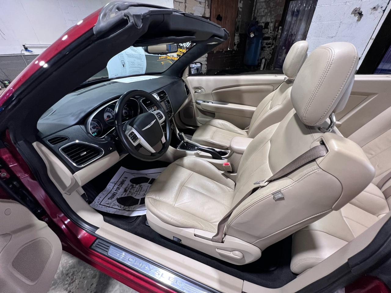 Chrysler 200 2dr Conv Limited 2012