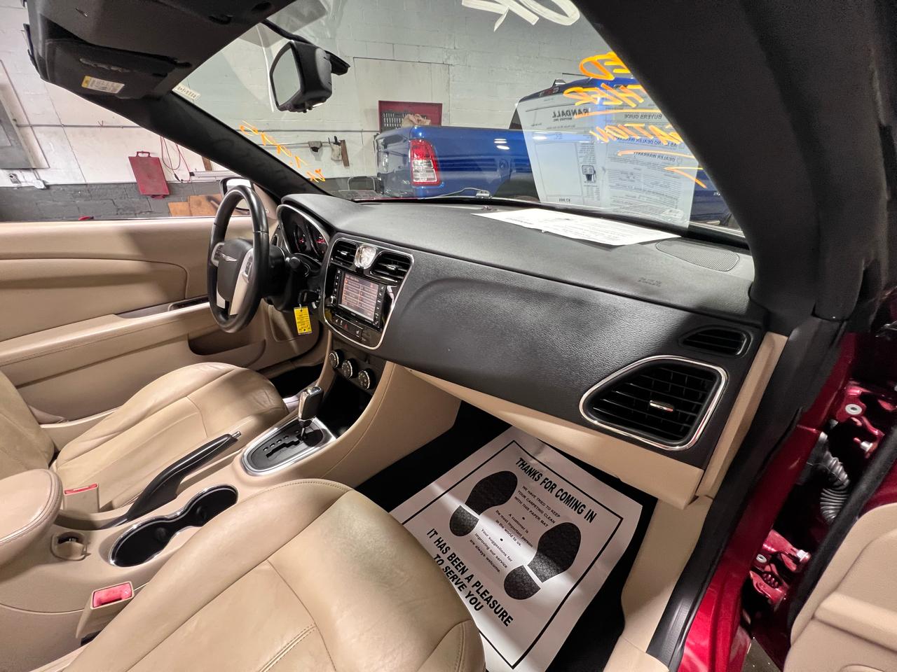 Chrysler 200 2dr Conv Limited 2012