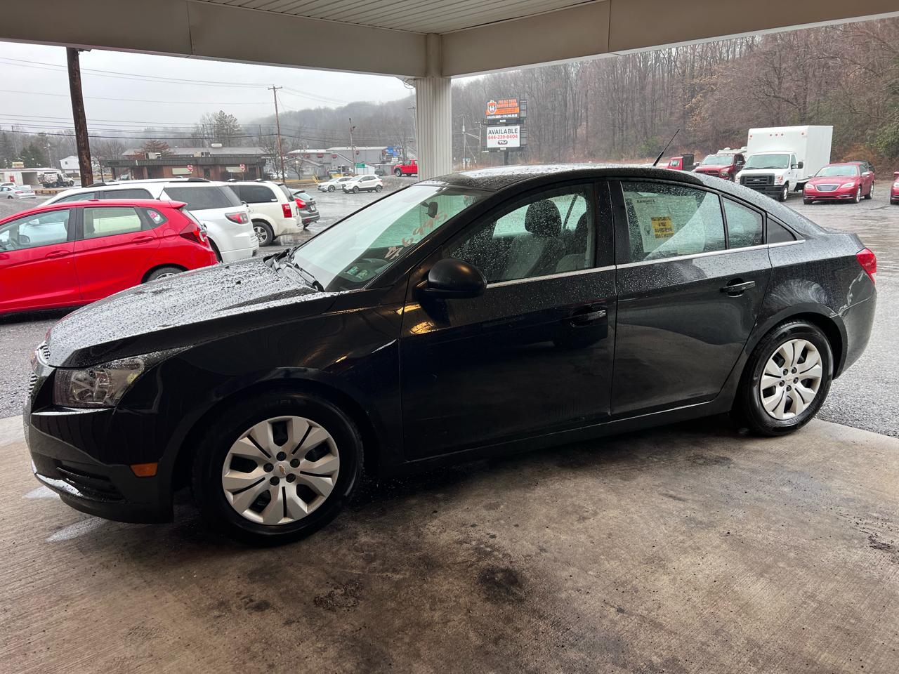 Chevrolet Cruze 4dr Sdn LS 2012