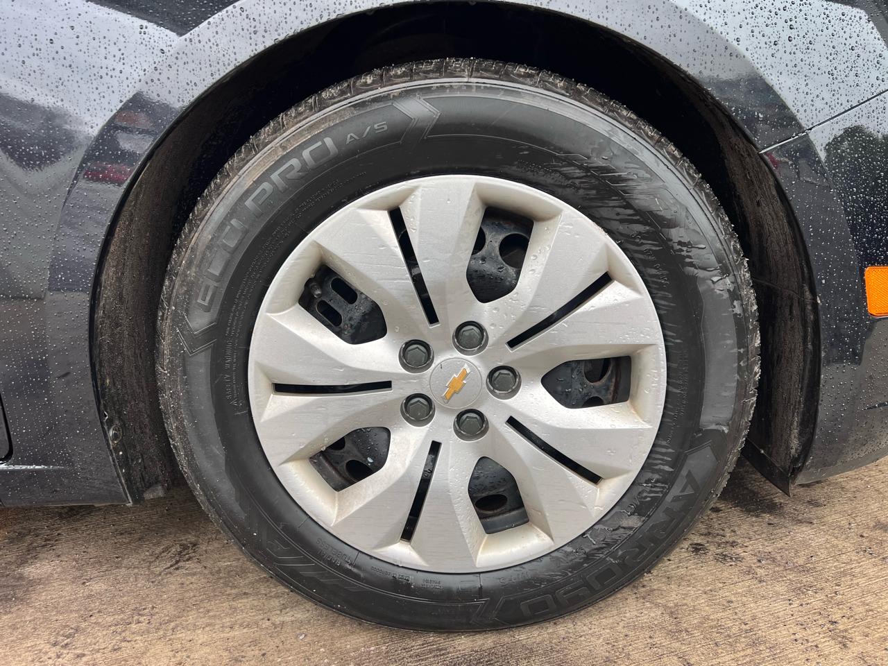 Chevrolet Cruze 4dr Sdn LS 2012