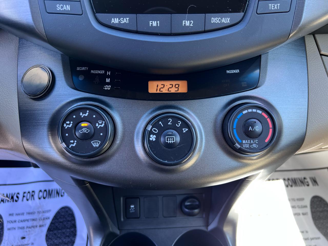 Toyota RAV4 4WD 4dr 4-cyl 4-Spd AT (Natl) 2011