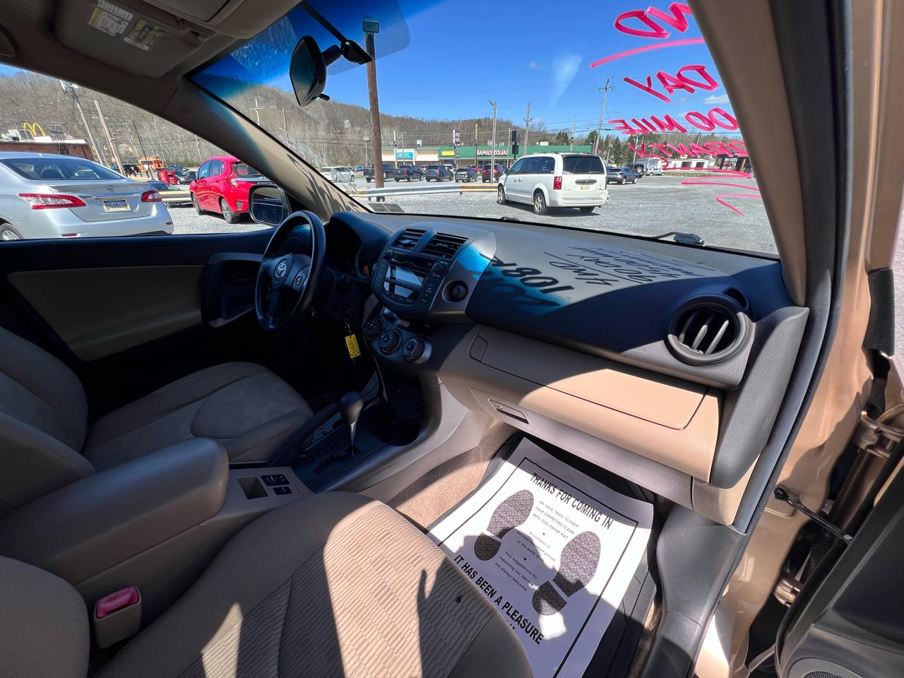 Toyota RAV4 4WD 4dr 4-cyl 4-Spd AT (Natl) 2011