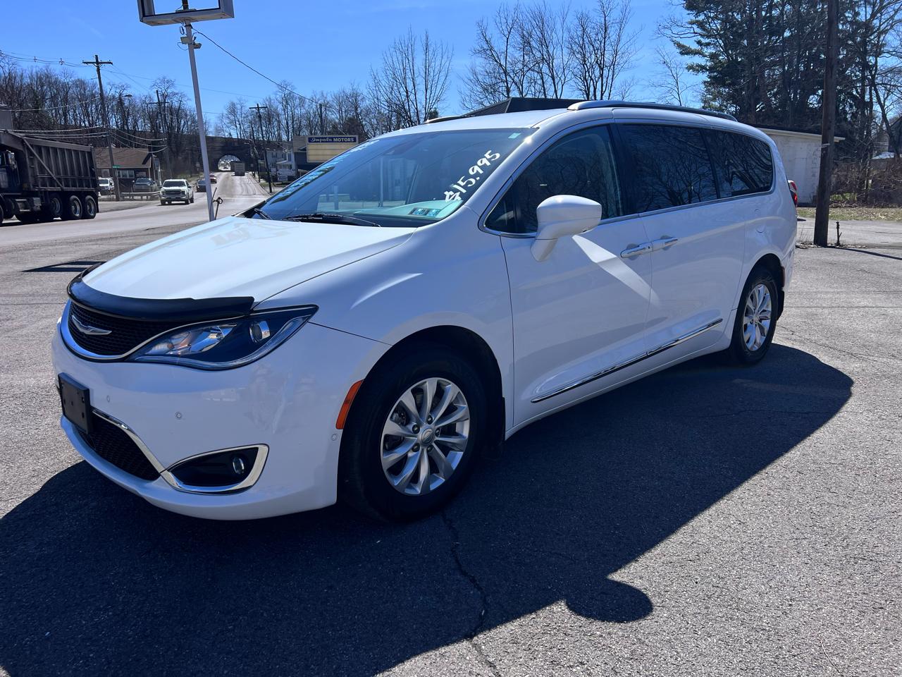 Chrysler Pacifica Touring L FWD 2018