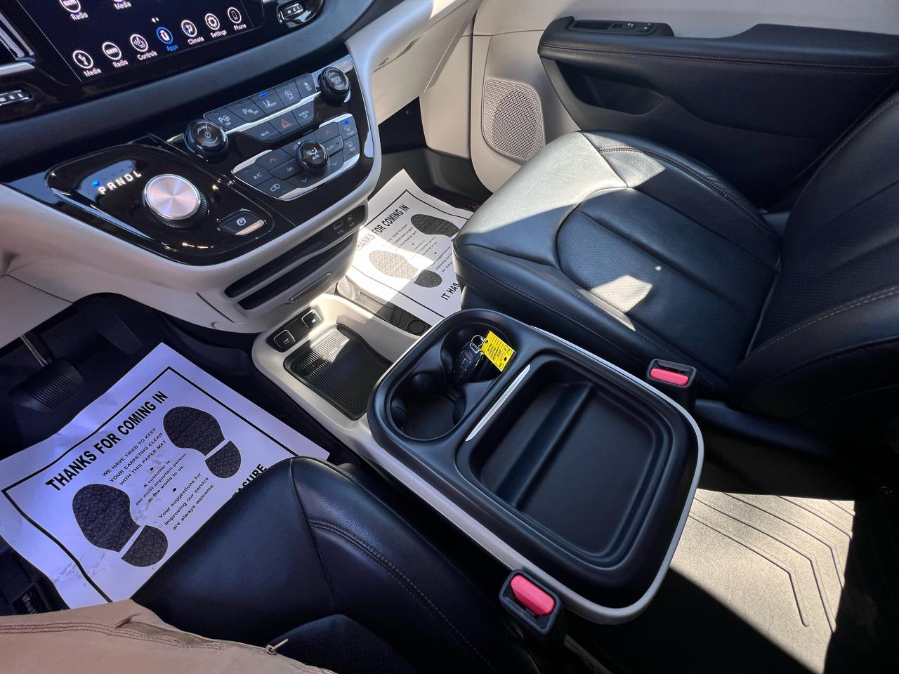 Chrysler Pacifica Touring L FWD 2018