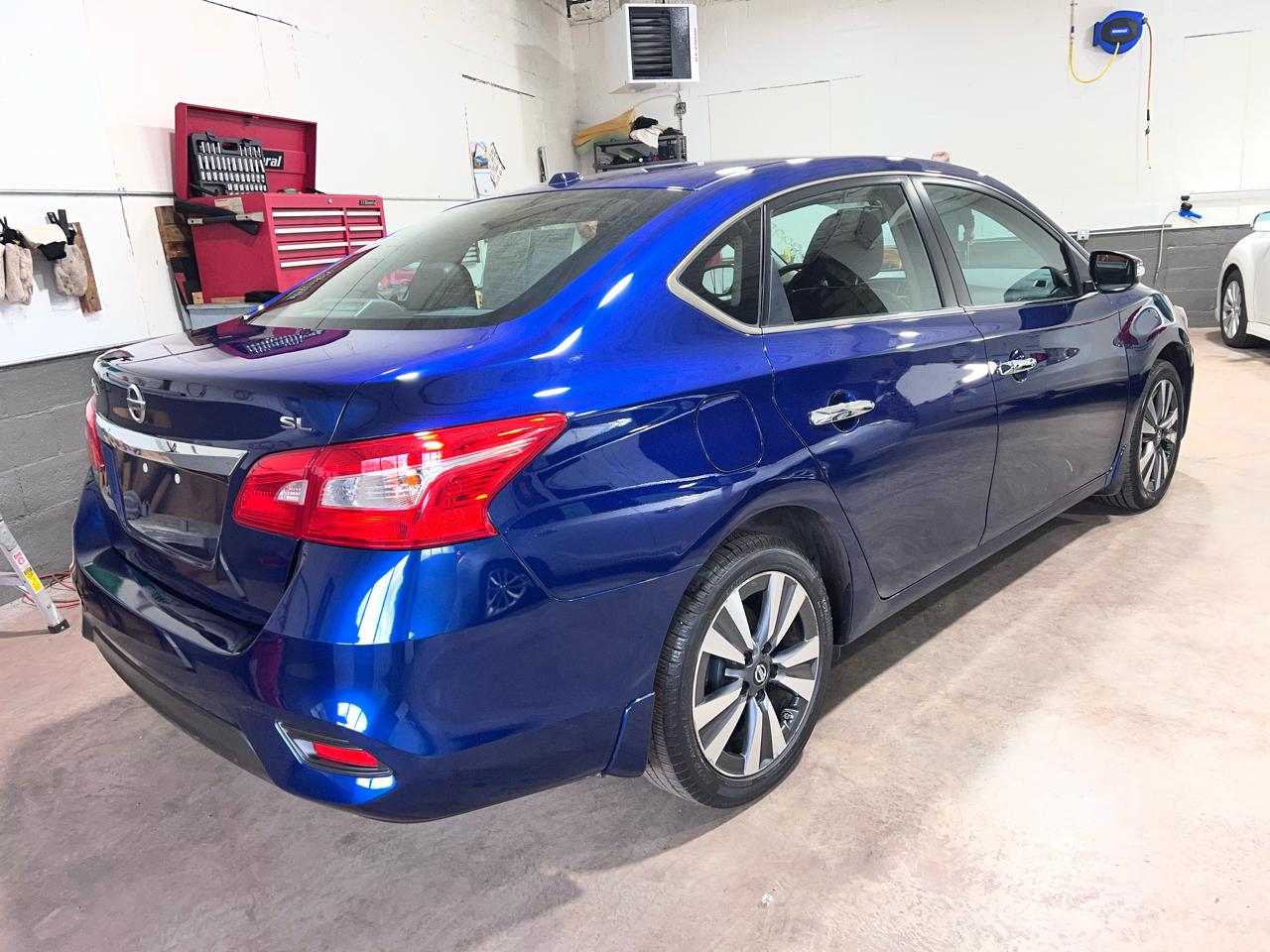 Nissan Sentra 4dr Sdn I4 CVT SL 2016