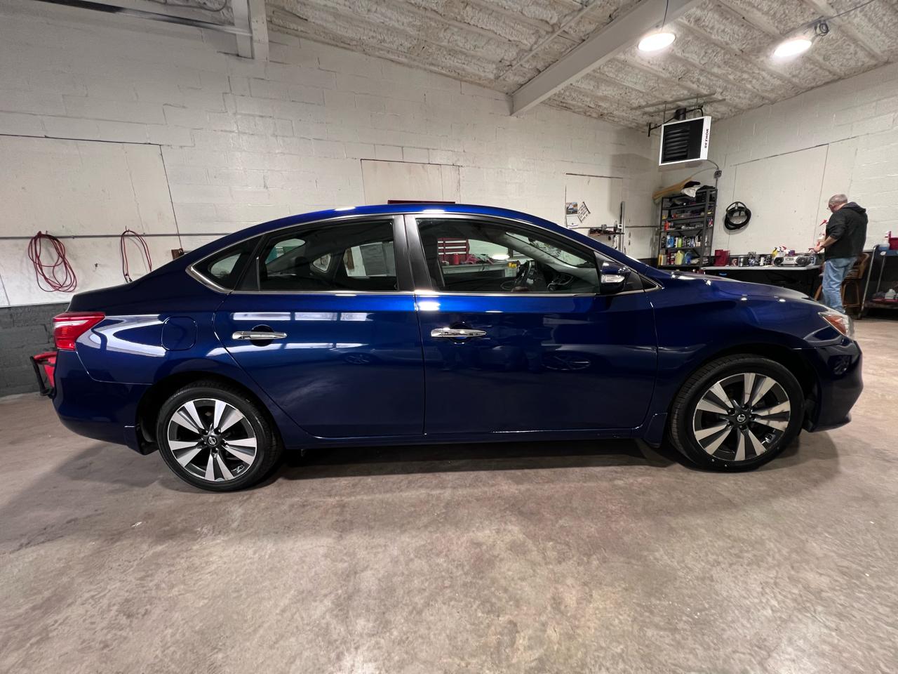 Nissan Sentra 4dr Sdn I4 CVT SL 2016