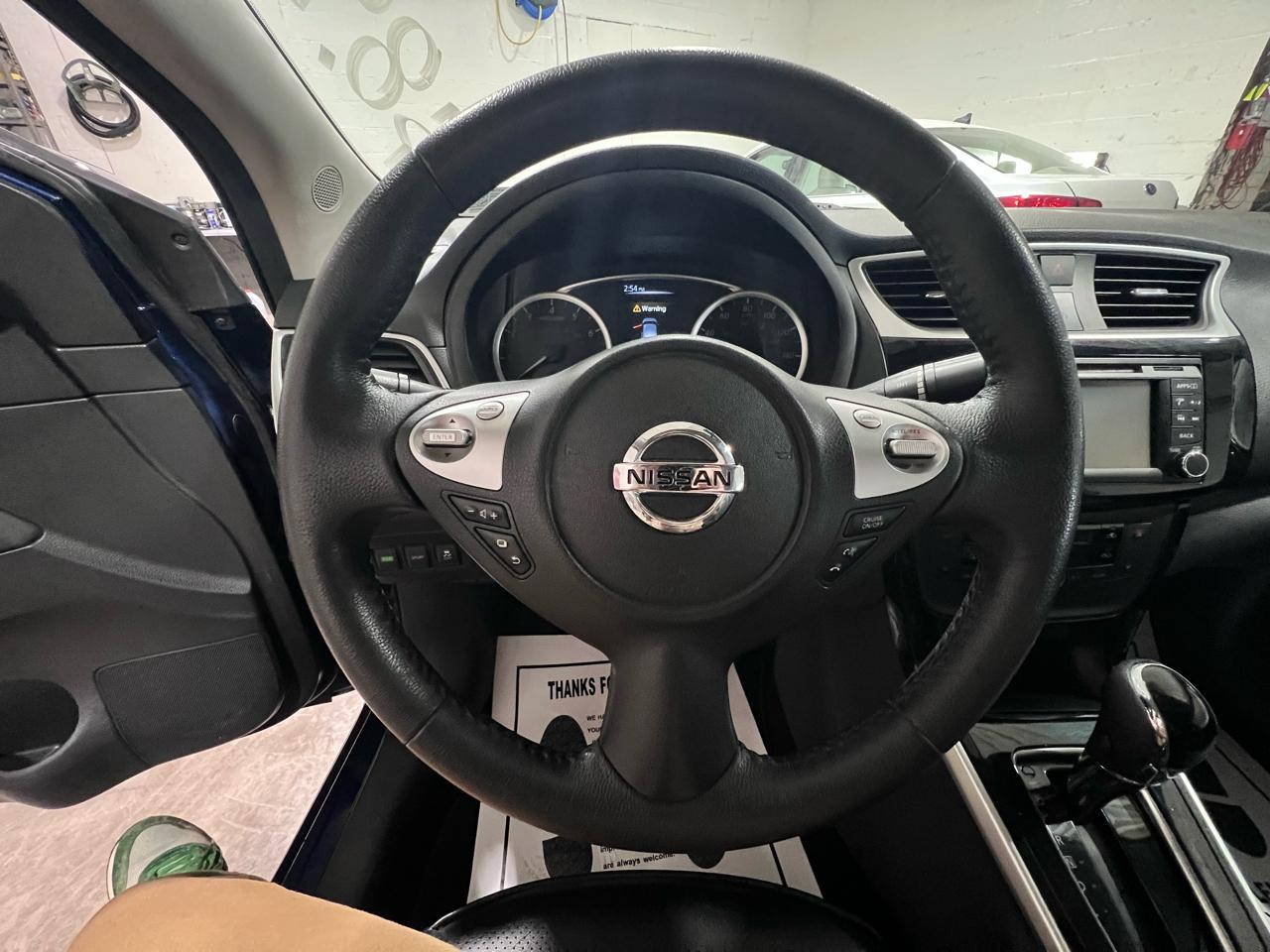 Nissan Sentra 4dr Sdn I4 CVT SL 2016