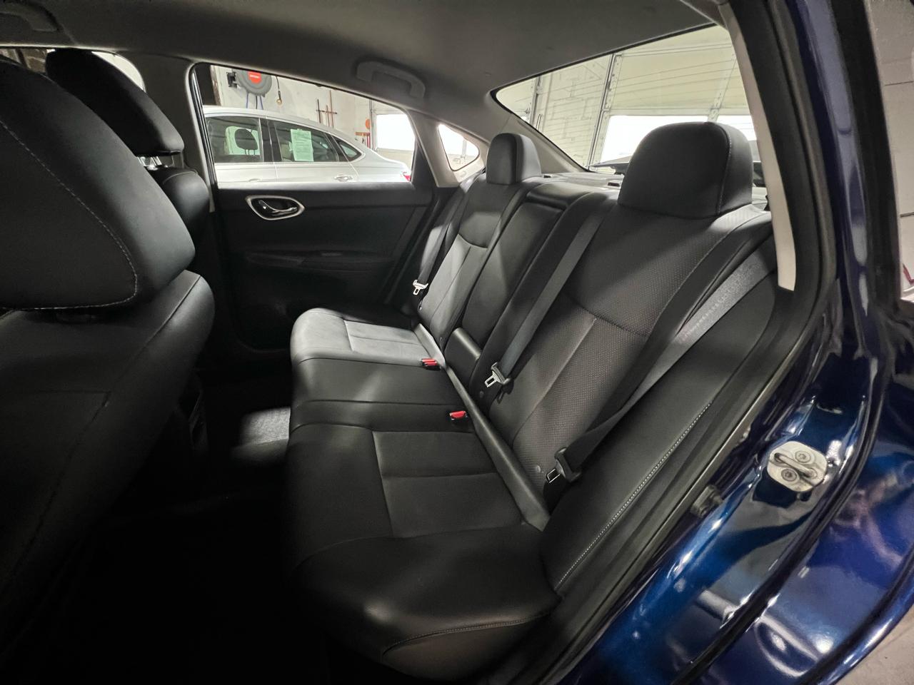 Nissan Sentra 4dr Sdn I4 CVT SL 2016