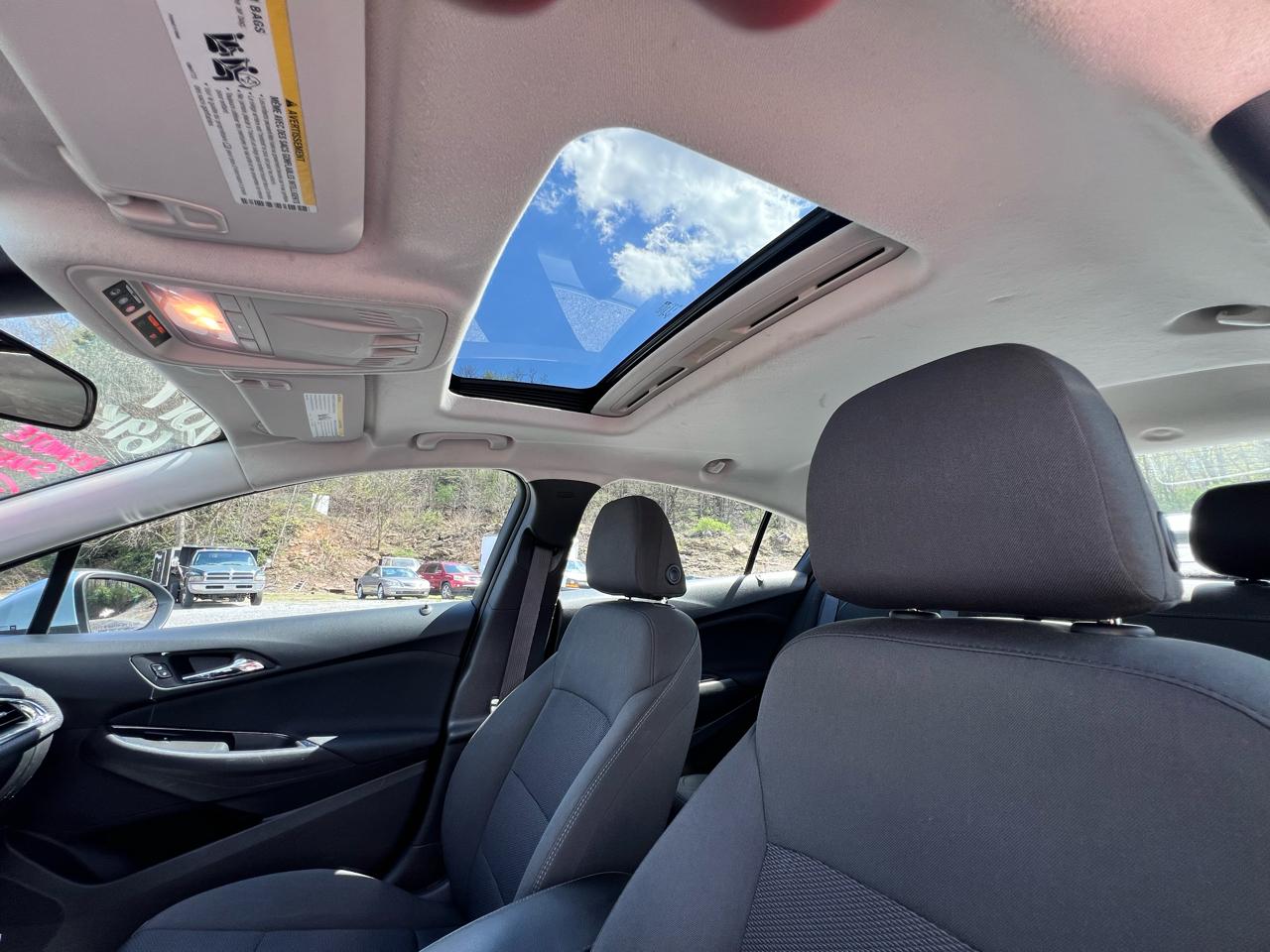 Chevrolet Cruze 4dr Sdn 1.4L LT w/1SD 2017