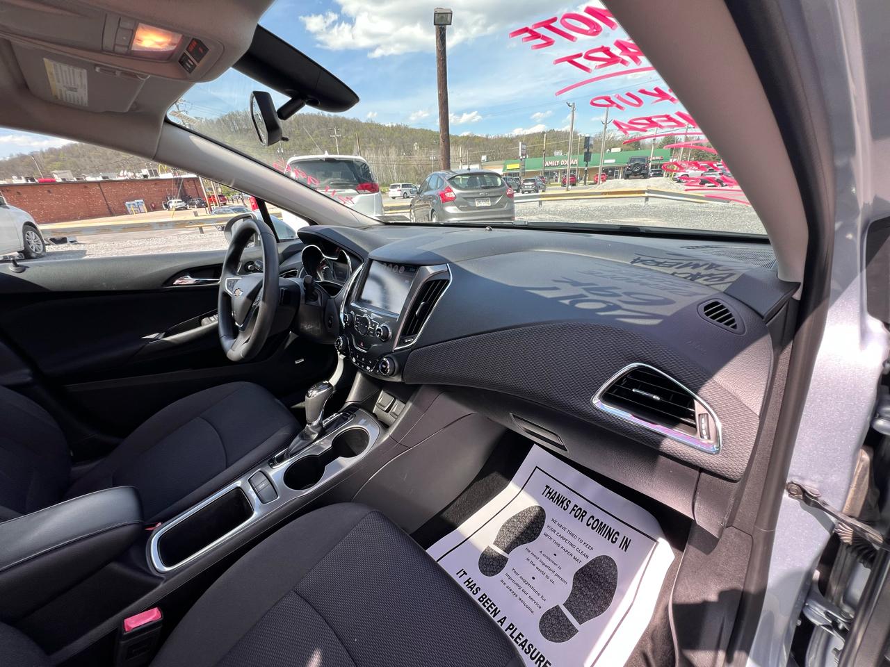 Chevrolet Cruze 4dr Sdn 1.4L LT w/1SD 2017