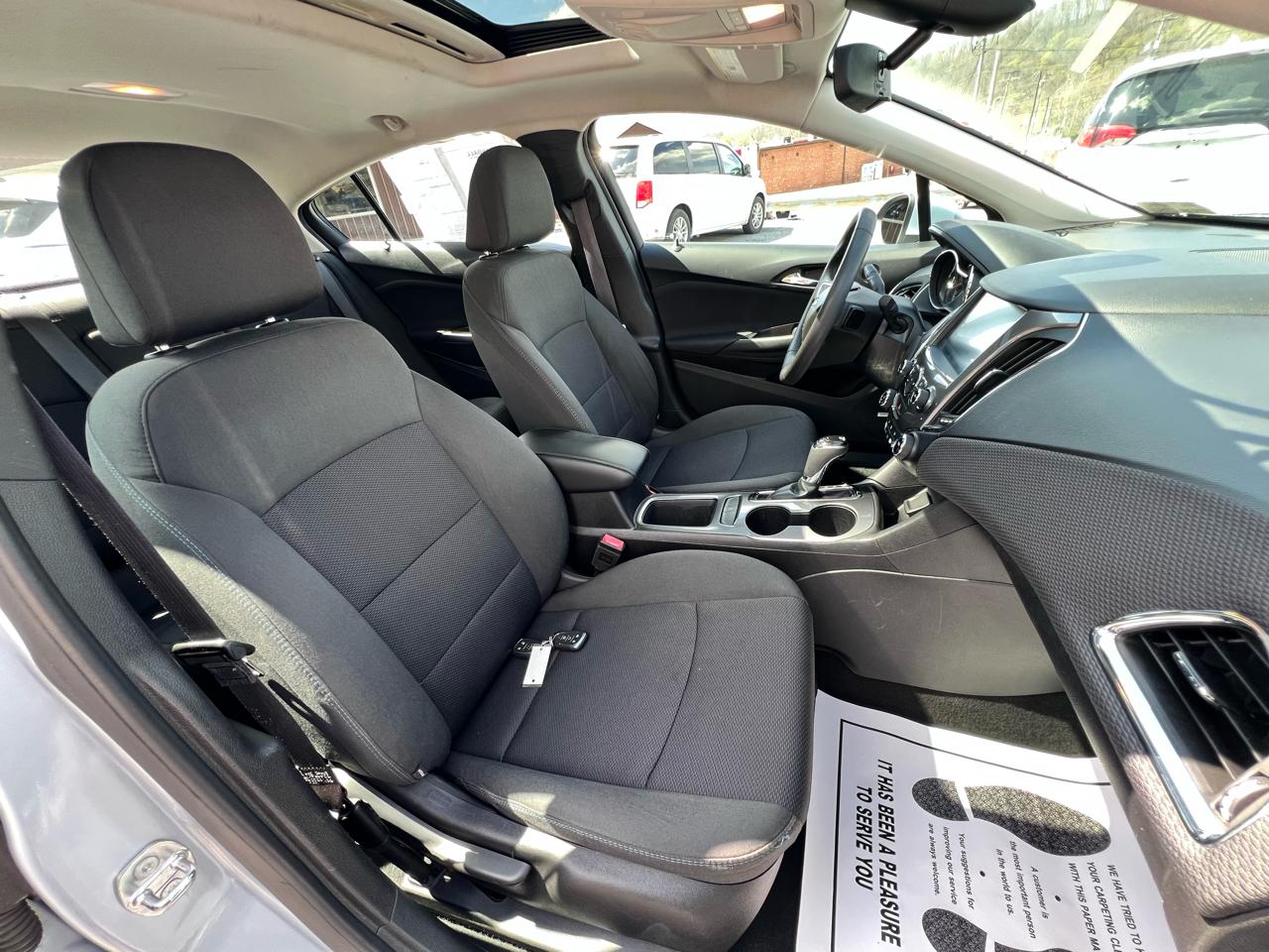 Chevrolet Cruze 4dr Sdn 1.4L LT w/1SD 2017