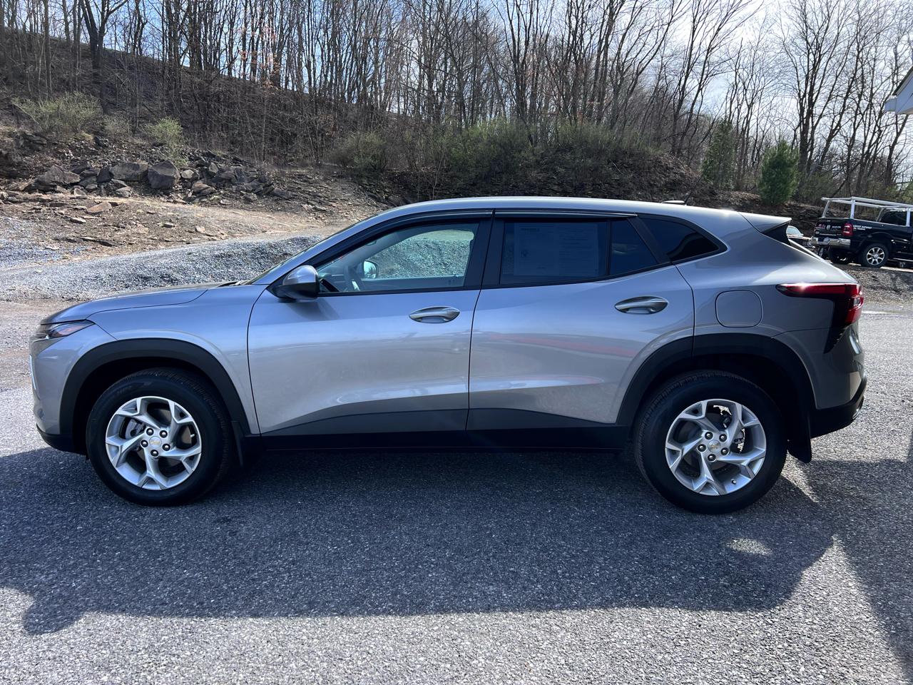 Chevrolet Trax FWD 4dr LS 2024