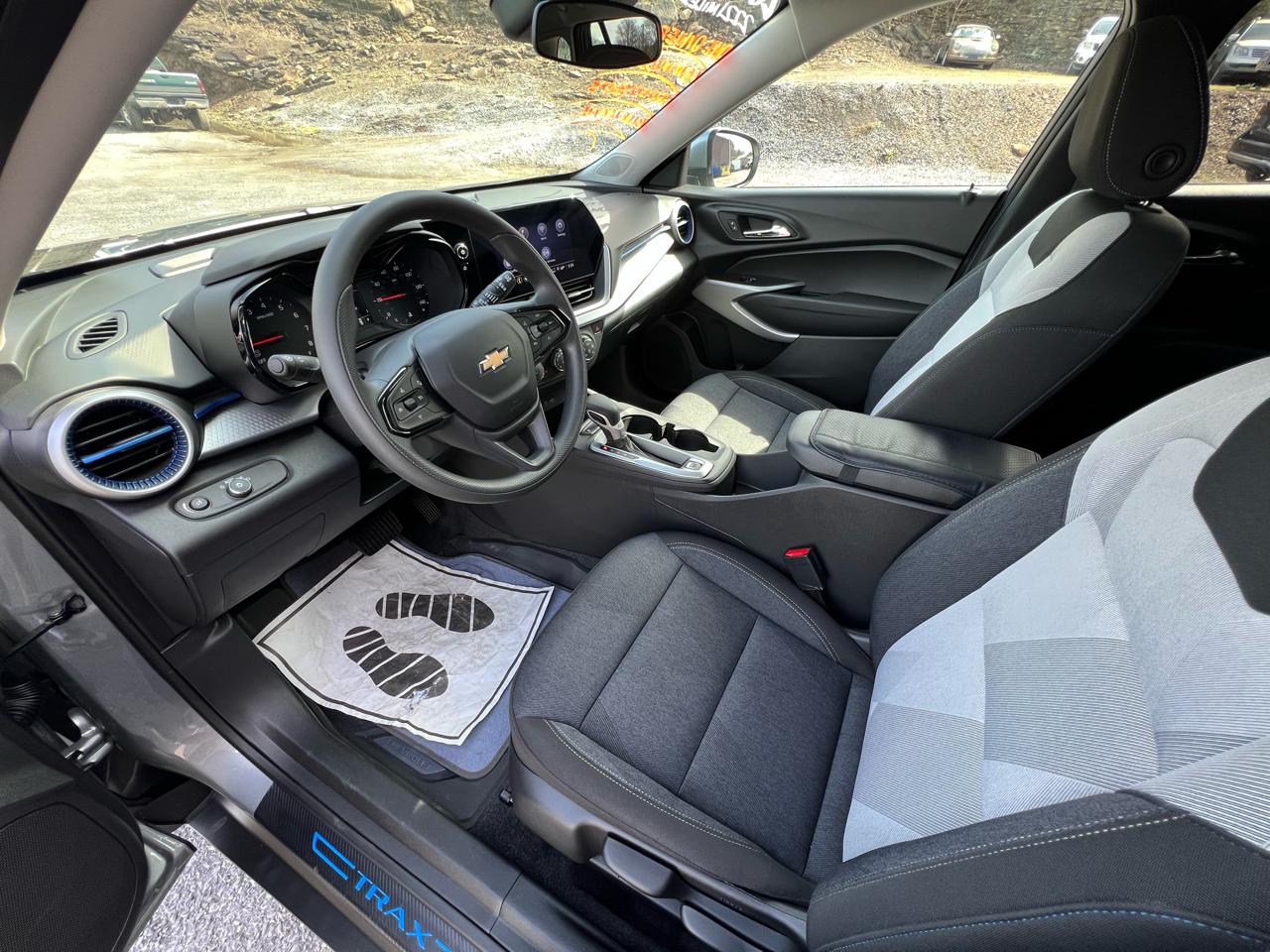 Chevrolet Trax FWD 4dr LS 2024