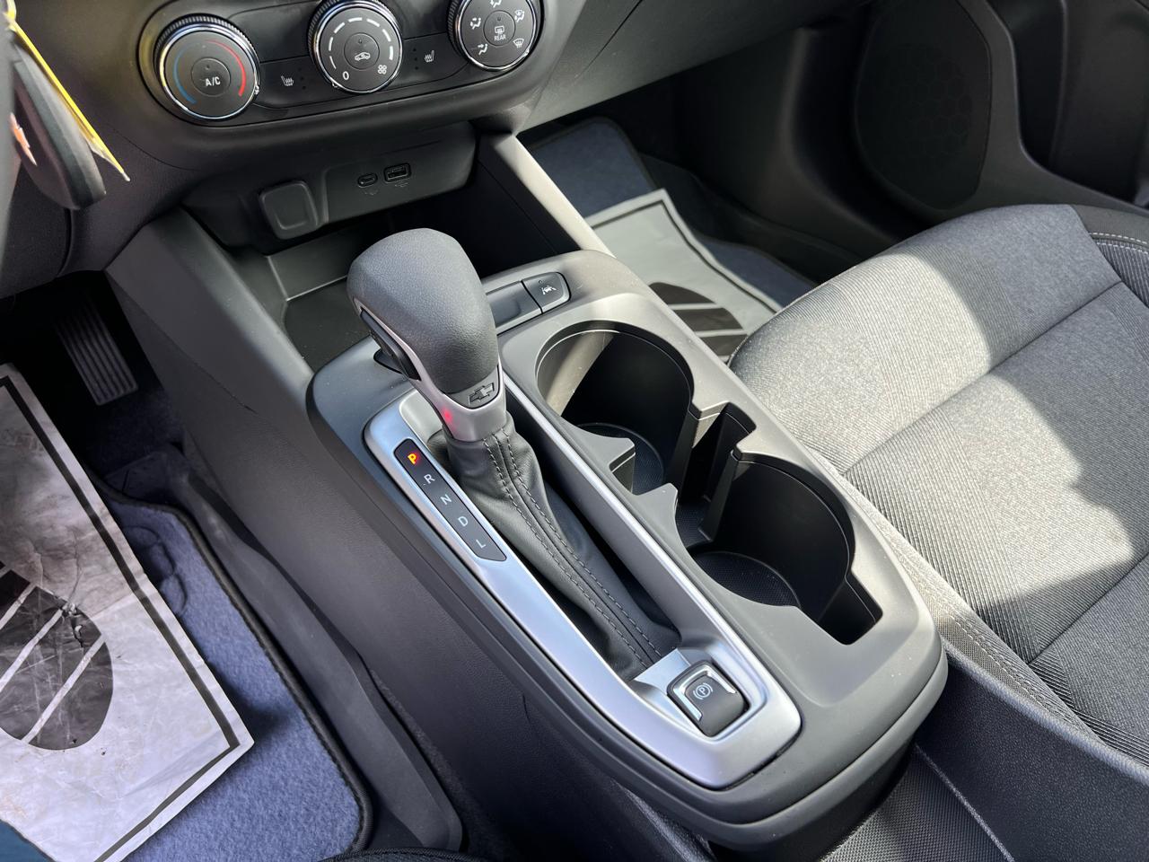 Chevrolet Trax FWD 4dr LS 2024