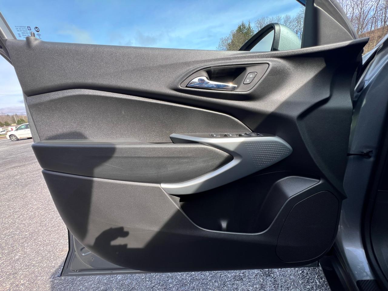 Chevrolet Trax FWD 4dr LS 2024