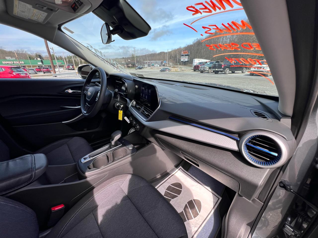 Chevrolet Trax FWD 4dr LS 2024