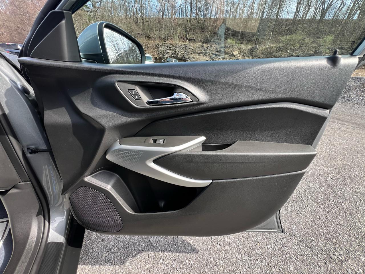 Chevrolet Trax FWD 4dr LS 2024