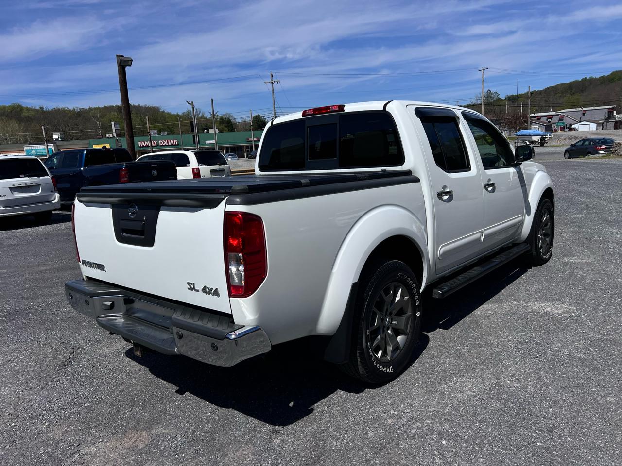 Nissan Frontier 4WD Crew Cab SWB Auto SL 2014