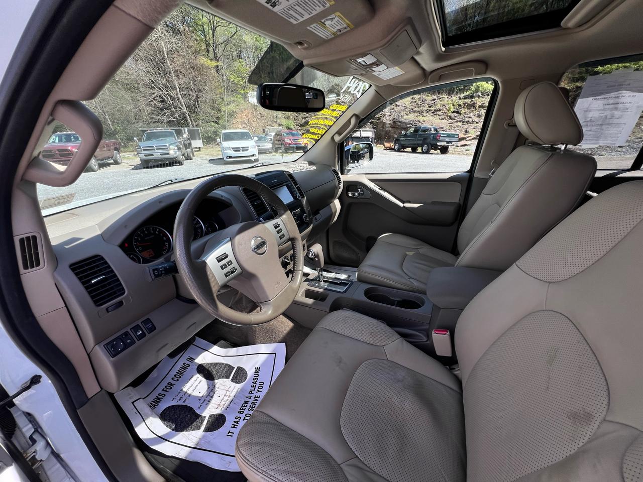 Nissan Frontier 4WD Crew Cab SWB Auto SL 2014