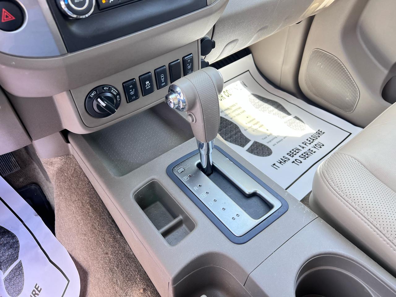 Nissan Frontier 4WD Crew Cab SWB Auto SL 2014