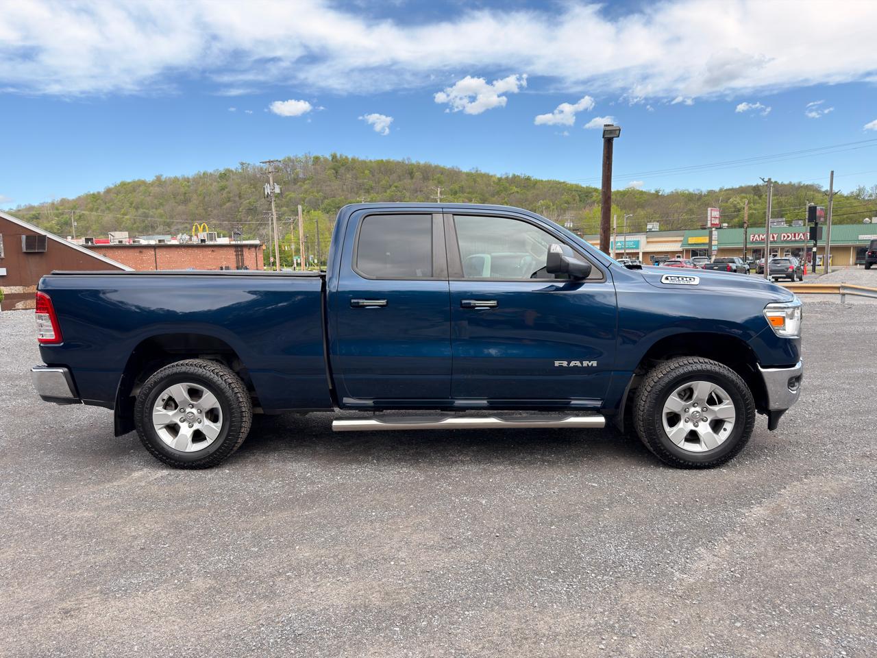 RAM 1500 Big Horn/Lone Star 4x4 Quad Cab 6'4" Box 2019