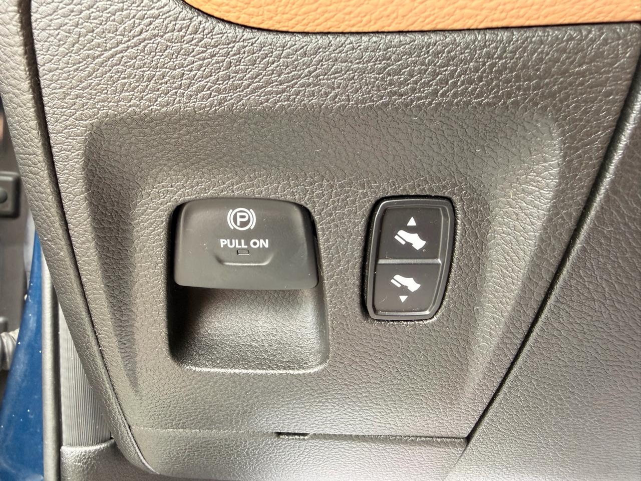 RAM 1500 Big Horn/Lone Star 4x4 Quad Cab 6'4" Box 2019