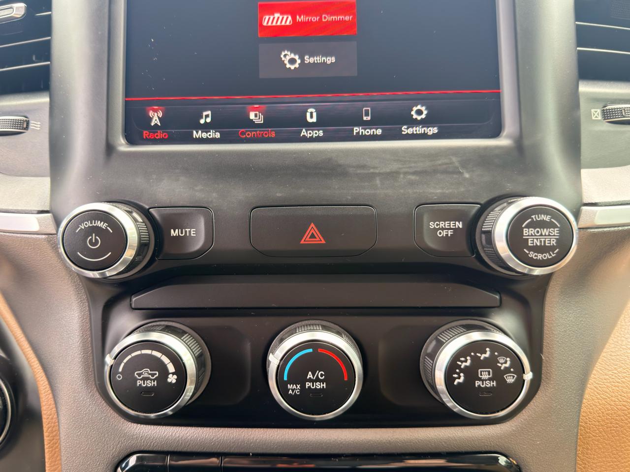 RAM 1500 Big Horn/Lone Star 4x4 Quad Cab 6'4" Box 2019
