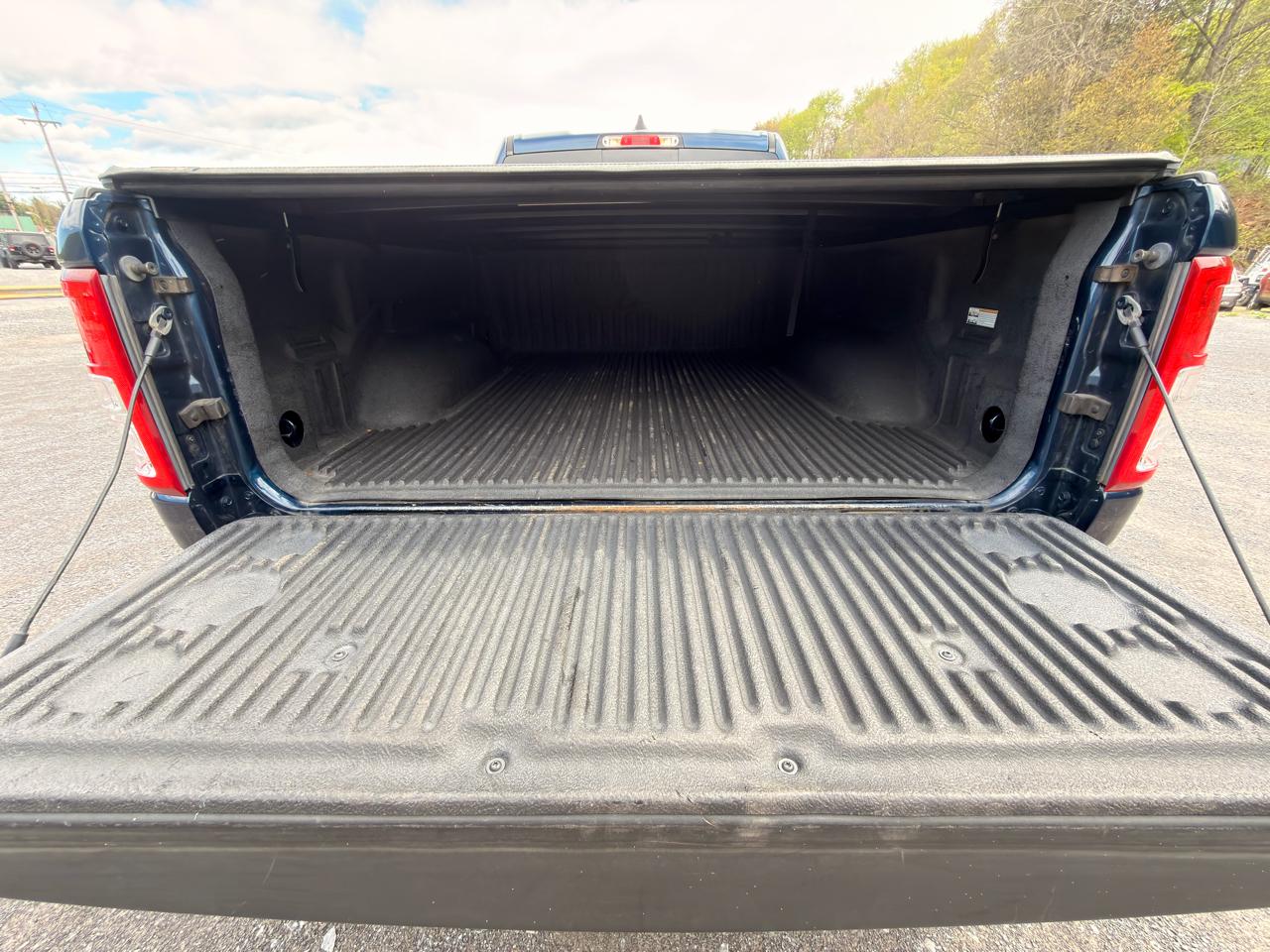 RAM 1500 Big Horn/Lone Star 4x4 Quad Cab 6'4" Box 2019