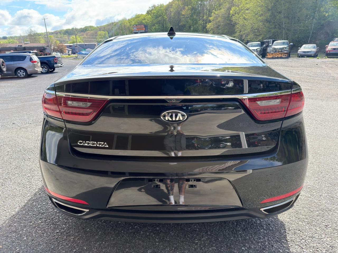 Kia Cadenza Premium Sedan 2018