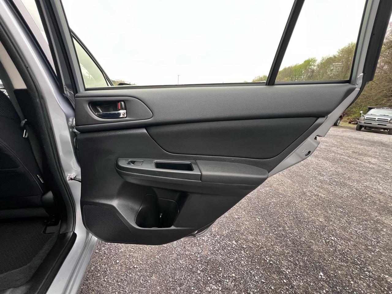 Subaru Impreza Wagon 5dr Auto 2.0i Premium 2014