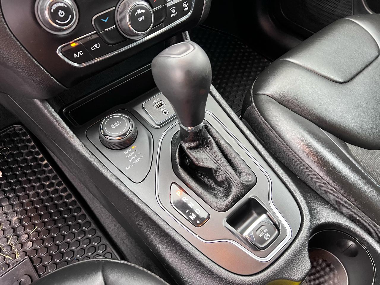 Jeep Cherokee Latitude Plus 4x4 2020