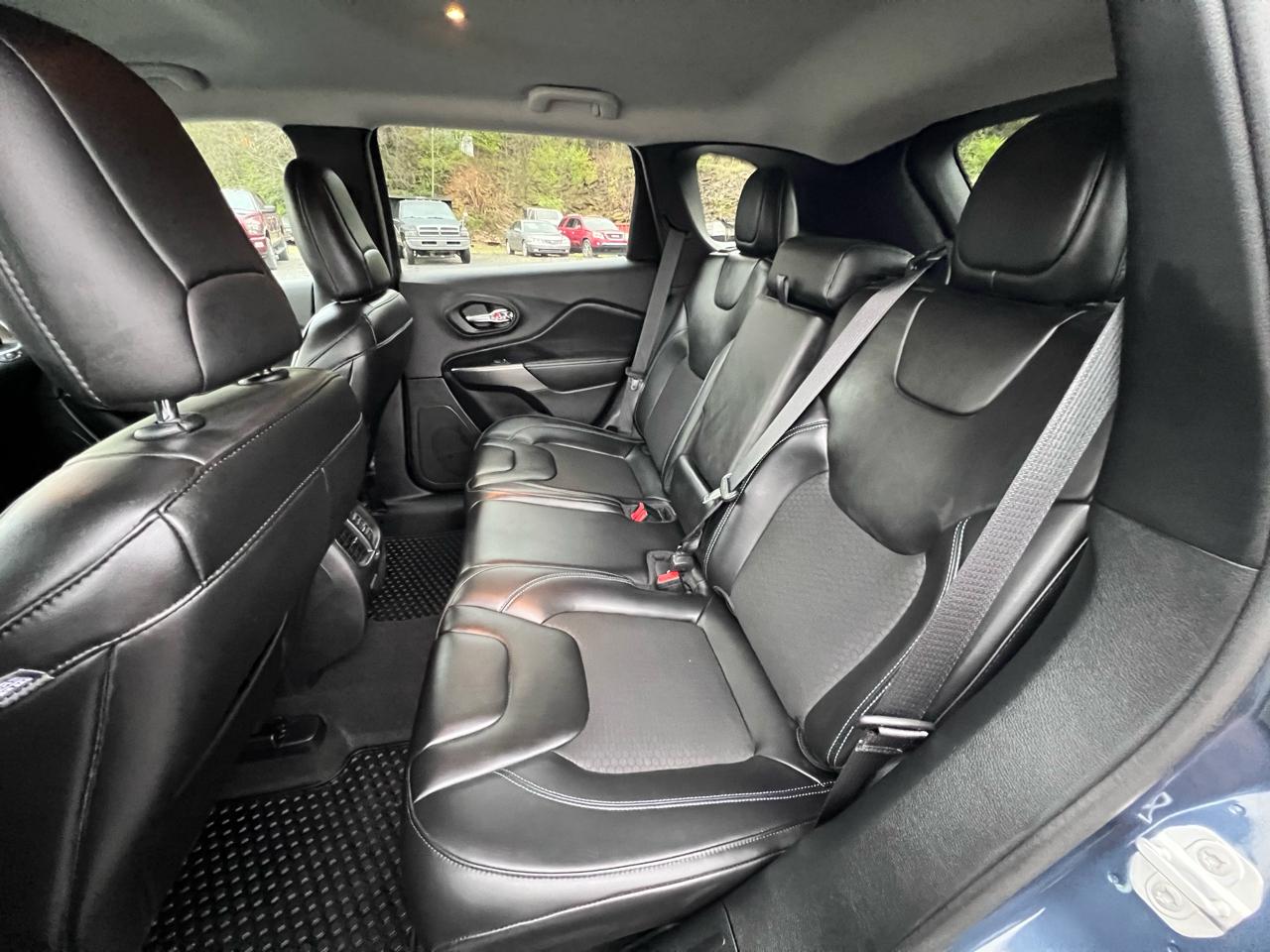 Jeep Cherokee Latitude Plus 4x4 2020