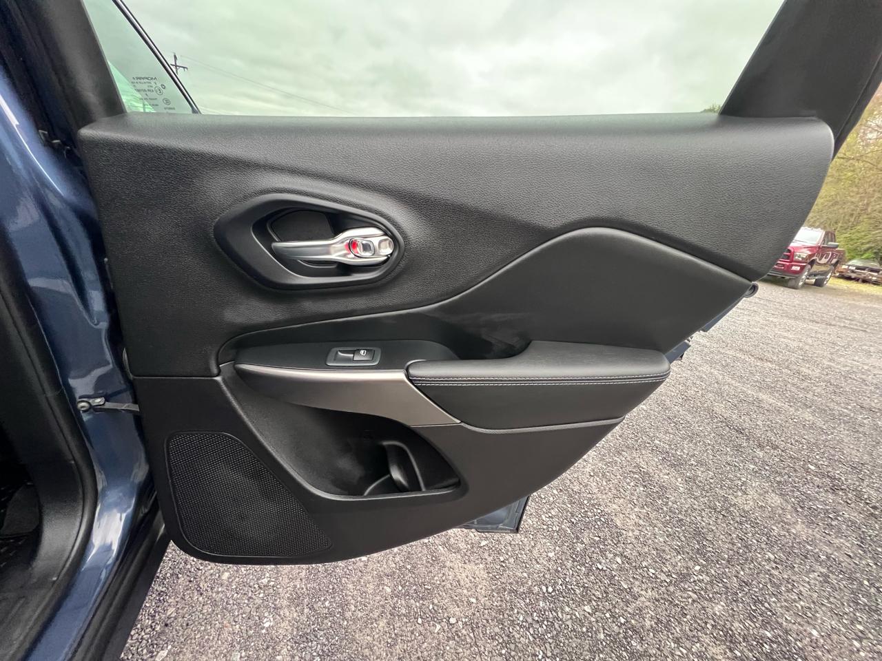 Jeep Cherokee Latitude Plus 4x4 2020