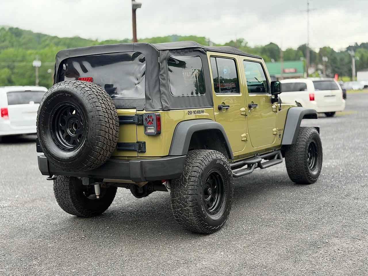 Jeep Wrangler Unlimited 4WD 4dr Sport 2013