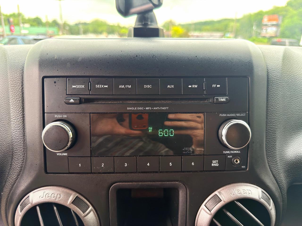 Jeep Wrangler Unlimited 4WD 4dr Sport 2013