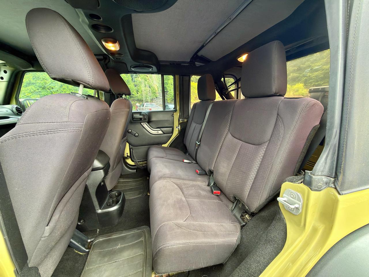 Jeep Wrangler Unlimited 4WD 4dr Sport 2013