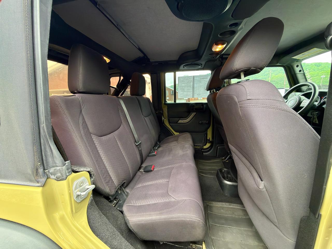 Jeep Wrangler Unlimited 4WD 4dr Sport 2013